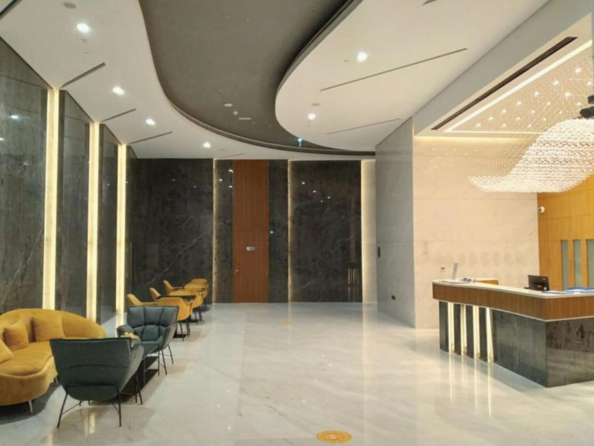 Elegant 2Br View With Rooftop Pool The Bay Dubai Luaran gambar